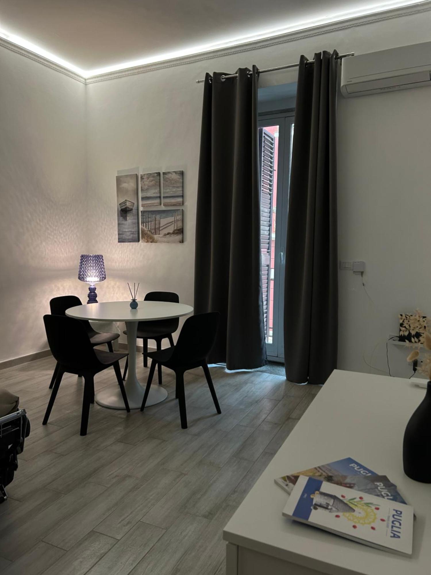 La Casa Di Maar Lägenhet Bari Exteriör bild